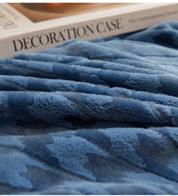 Load image into Gallery viewer, PuTwo多功能披肩毛毯(含珍珠别针) 100*150cm