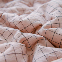 Load image into Gallery viewer, PuTwo薄款全棉水洗棉夏季空调被C款(1被子+2枕套) 小格 200*150cm