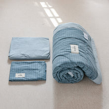 Load image into Gallery viewer, PuTwo薄款全棉水洗棉夏季空调被C款(1被子+2枕套) 小格 200*150cm