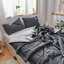 Carica l'immagine nel visualizzatore di Gallery, PuTwo薄款全棉水洗棉夏季空调被C款(1被子+2枕套)