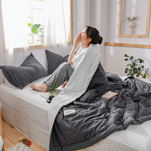 Carica l'immagine nel visualizzatore di Gallery, PuTwo薄款全棉水洗棉夏季空调被C款(1被子+2枕套)