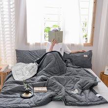Carica l'immagine nel visualizzatore di Gallery, PuTwo薄款全棉水洗棉夏季空调被C款(1被子+2枕套)