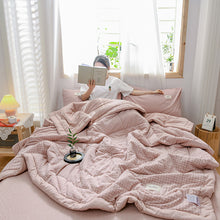 Carica l'immagine nel visualizzatore di Gallery, PuTwo薄款全棉水洗棉夏季空调被C款(1被子+2枕套)