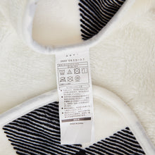 Load image into Gallery viewer, PuTwo 牛奶绒多功能披肩毛毯 80*140cm