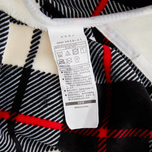 Load image into Gallery viewer, PuTwo 牛奶绒多功能披肩毛毯 80*140cm