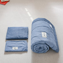 画像をギャラリービューアに読み込む, PuTwo薄款全棉水洗棉夏季空调被C款（1被子+2枕套） 蓝白条纹  200*150cm
